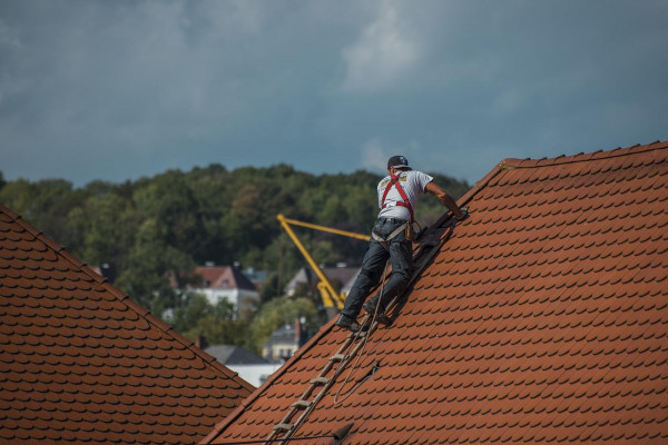 Before you Change the Roofing of Your Home image