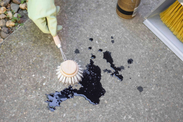 Four Effective Ways To Remove Oil Stains From Concrete